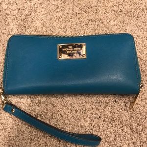 Michael Kors Jetset Wallet Wristlet